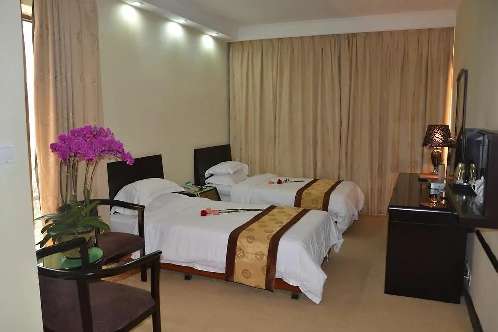 ג'וחאי Greenery Hotel 4*,